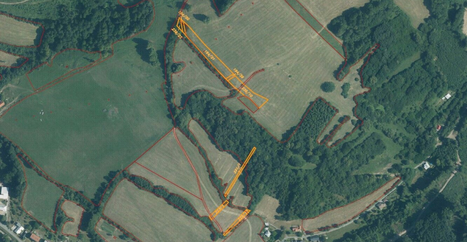 dražba pozemků Rajnochovice