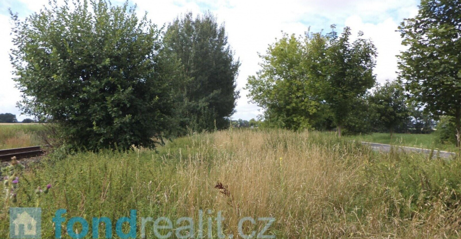 DRAŽBA pozemku Dobrovíz