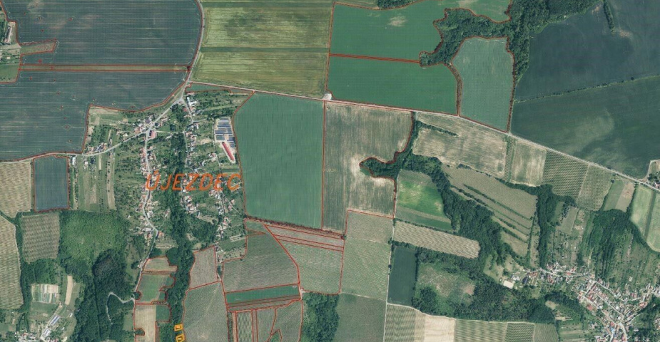 Prodej pozemků v Újezdec u Osvětiman