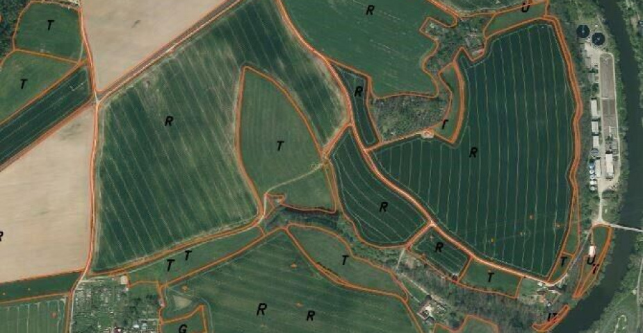 Prodej pozemků Čelkovice