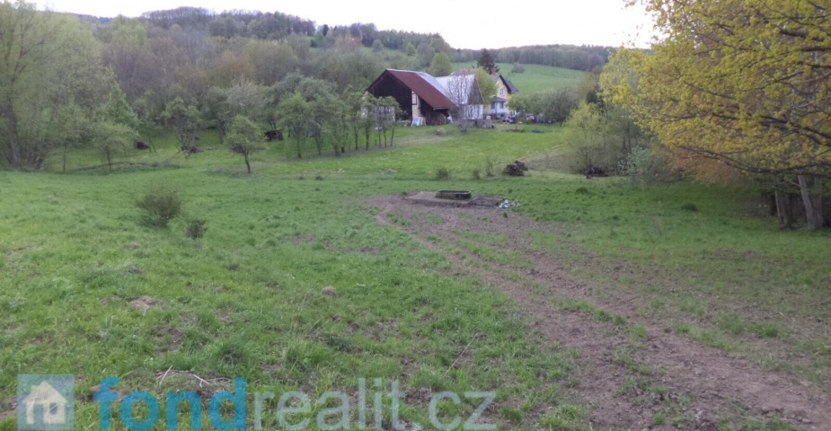 Prodej pozemku Vlčice u Javorníka, obec Vlčice, 1599