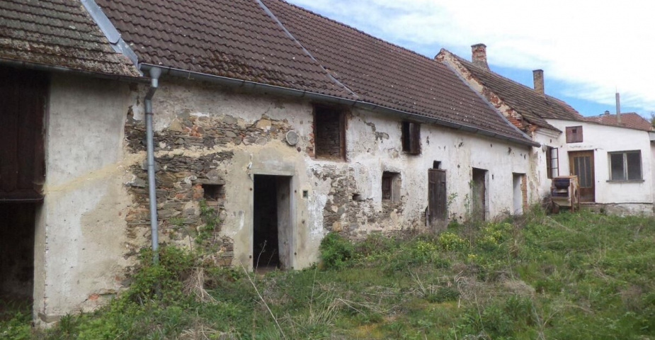 Prodej zemědělské usedlosti Dobřejovice u Hosína