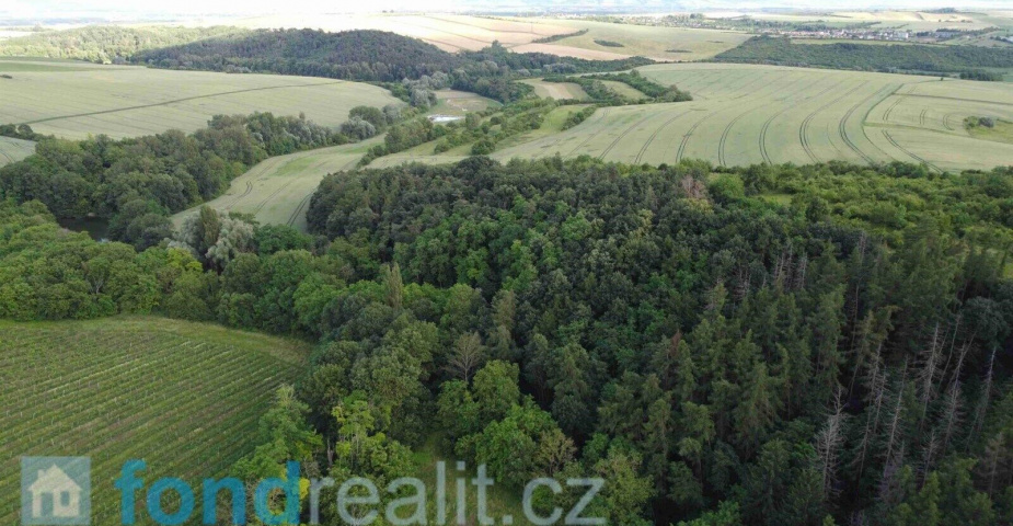 Prodej pozemků v Újezdec u Osvětiman