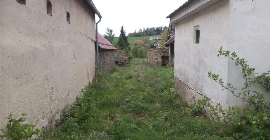 Prodej zemědělské usedlosti Dobřejovice u Hosína