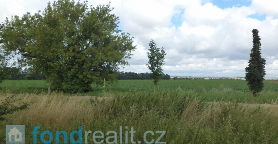 DRAŽBA pozemku Dobrovíz