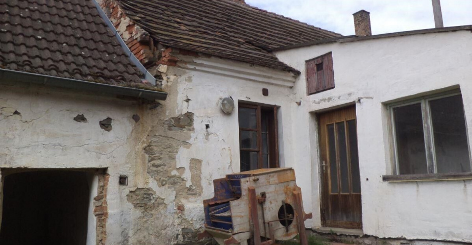 Prodej zemědělské usedlosti Dobřejovice u Hosína