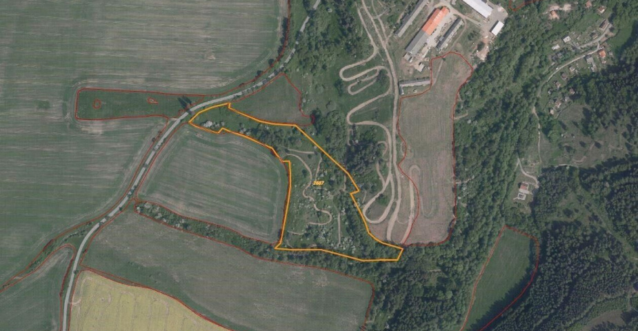 dražba pozemku k.ú. Úterý